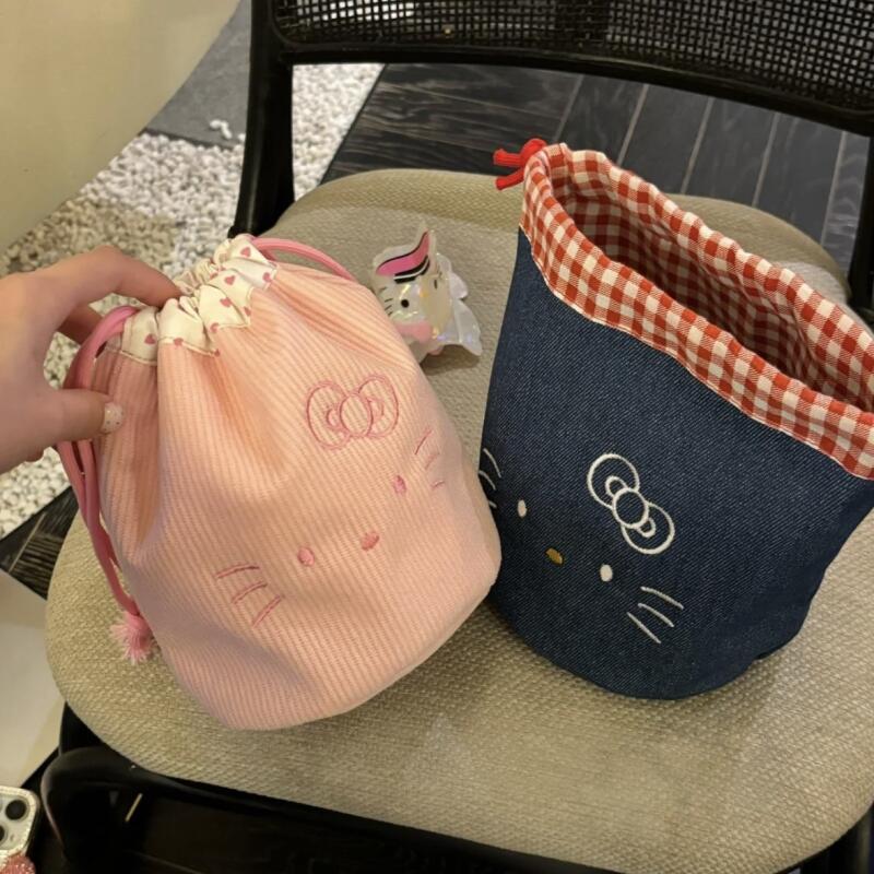 Beauty Makeup Vanity - Sanrio Hello Kitty Portable Cosmetic Pouch