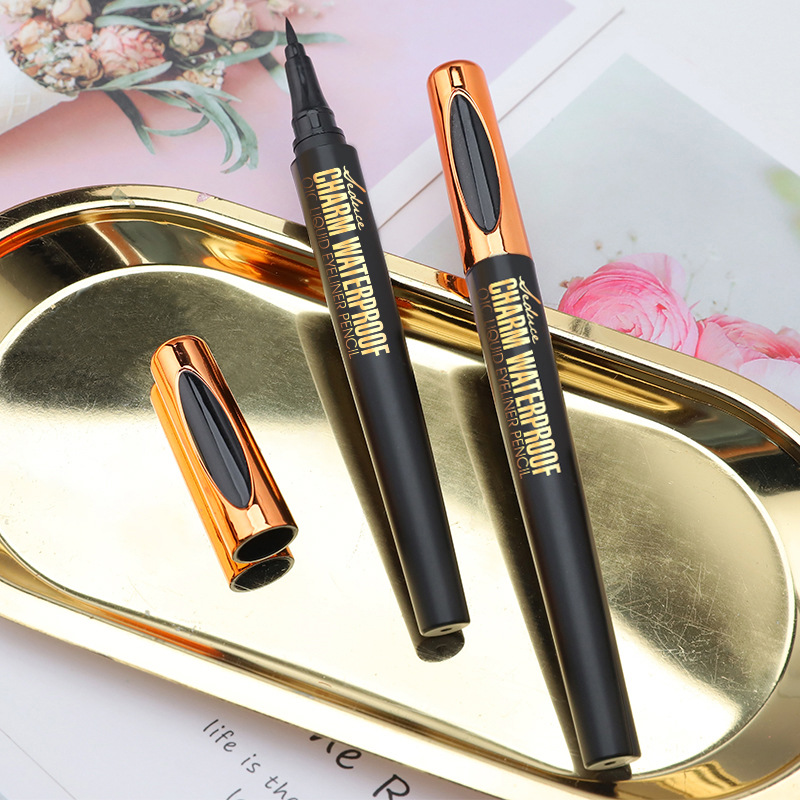 Beauty Makeup Tips - No Smudge Fade Proof Eyeliner Pen