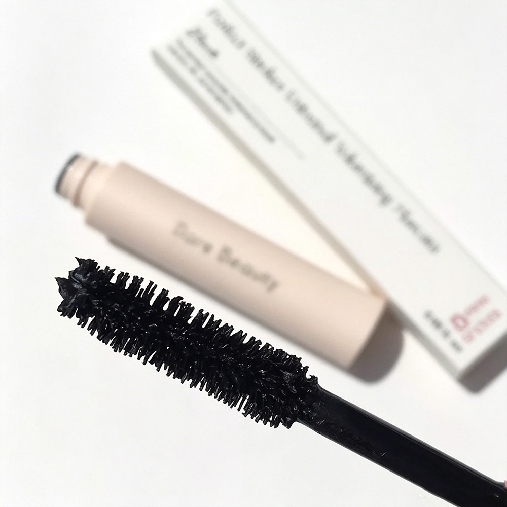 Rare Beauty Strong stretch las - Rare Beauty Makeup Kit incelemesi ve fiyatı